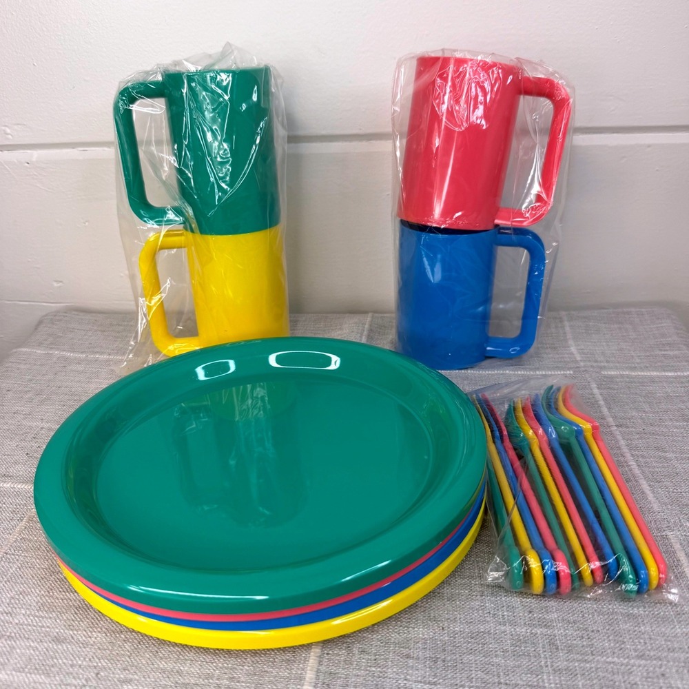 Vintage Pastel Stacking Dinnerwear Plastic Picnic Set Mug Plates Utensils